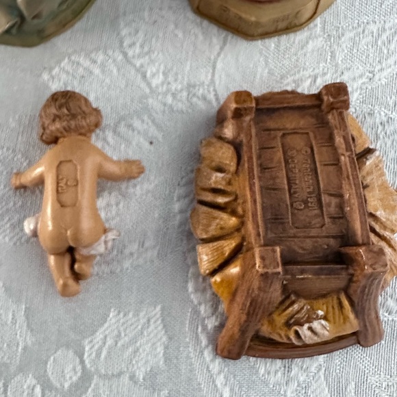 Vintage Fontanini nativity figurines - Picture 16 of 16